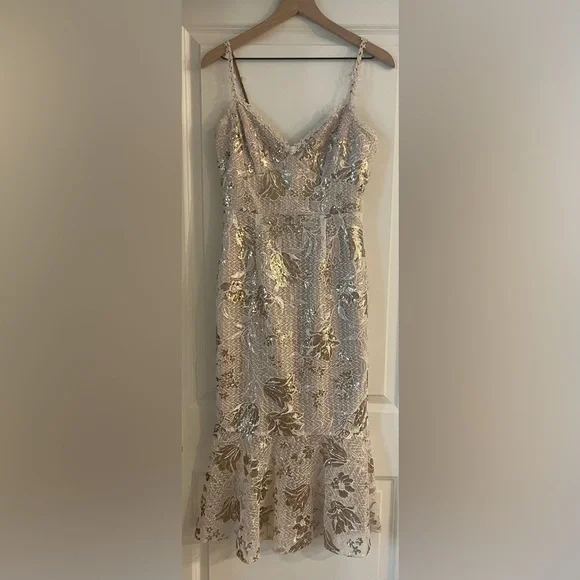 MARCHESA NOTTE Floral Sequin Gown Size 2 - Picture 4 of 11